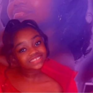 Meet your Posher, Dakota